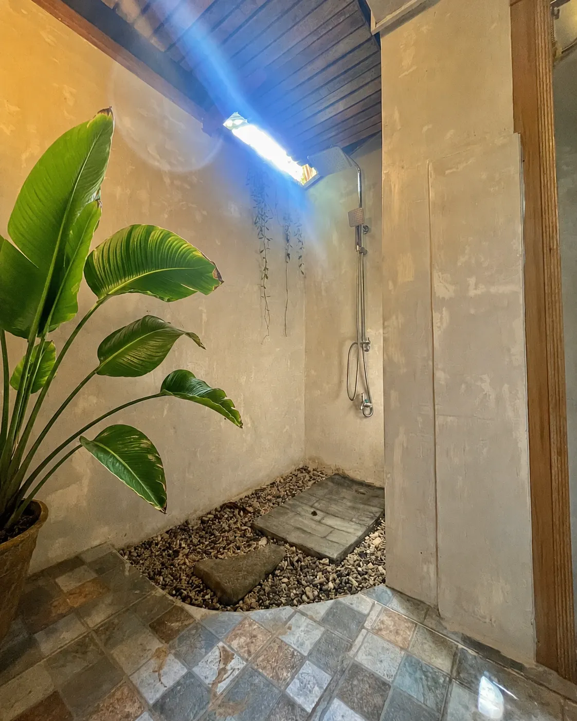 Executive Beachfront Cottage - Executive Bathroom accommodation at Patrick's on the Beach resort, Siargao Island