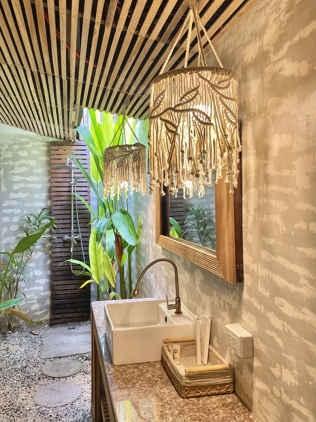 Standard Beachfront Villa - Villa Bathroom accommodation at Patrick's on the Beach resort, Siargao Island