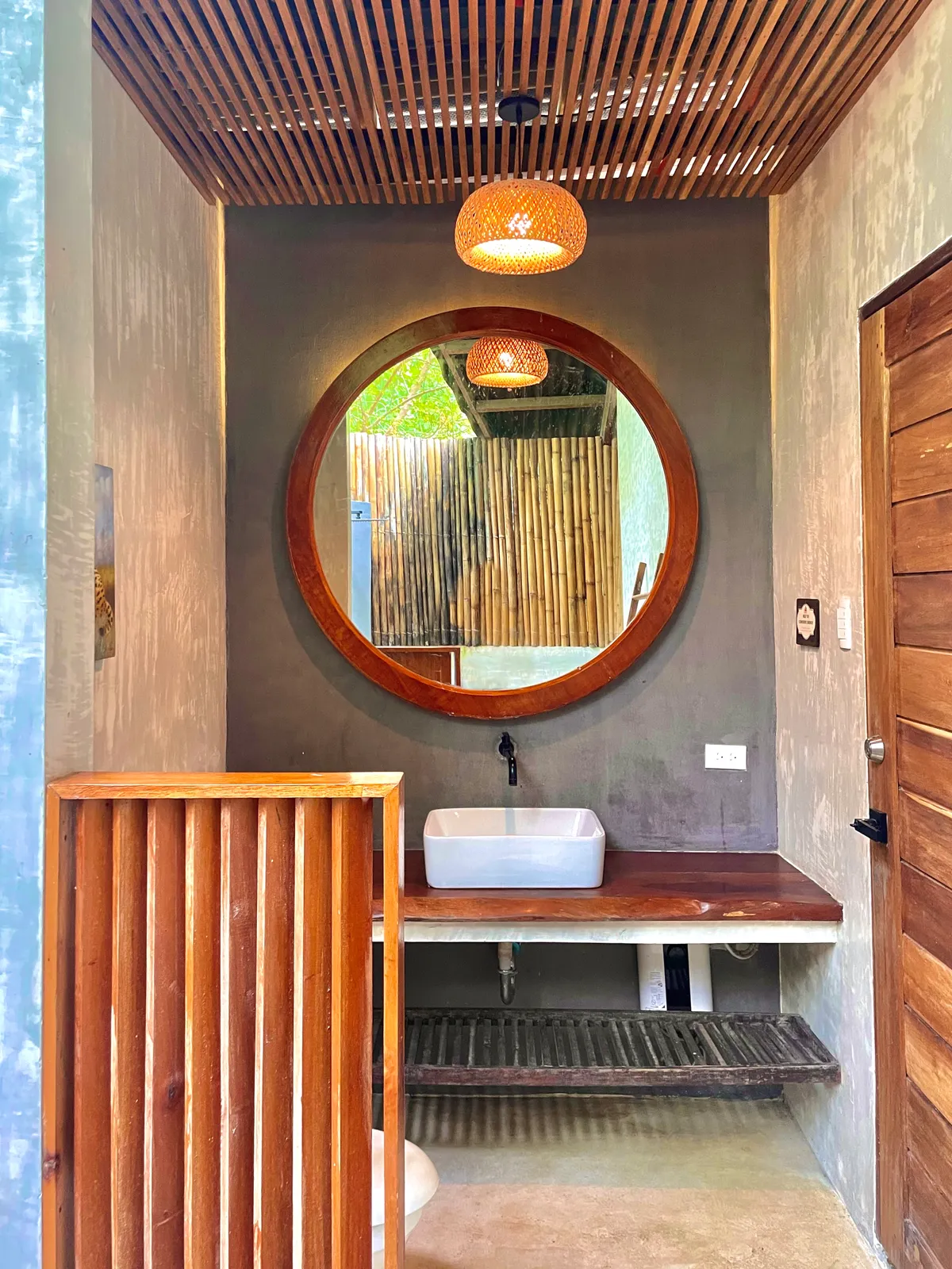 Villa Bathroom, Tropical Beachfront Villa at Patrick's on the Beach, Siargao
